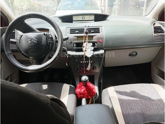Sahibinden Citroen C4 1.4 SX 2006 Model  236.000 km Kırmızı