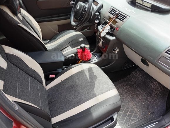 Sahibinden Citroen C4 1.4 SX 2006 Model  236.000 km Kırmızı