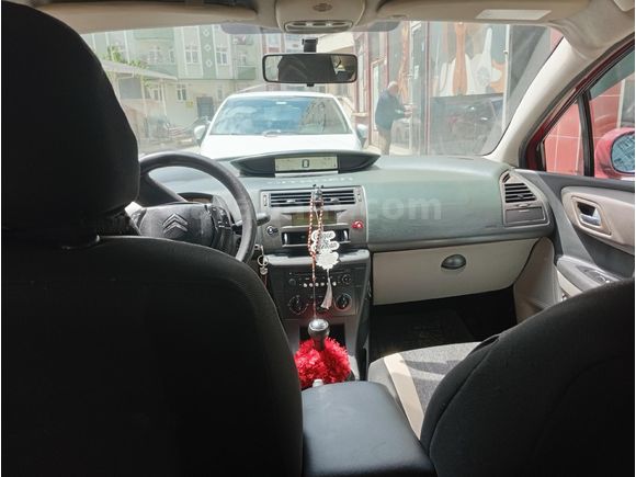 Sahibinden Citroen C4 1.4 SX 2006 Model  236.000 km Kırmızı