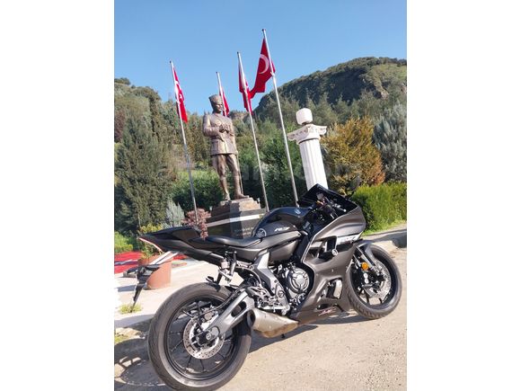 Sahibinden Yamaha R7