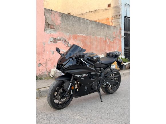 Sahibinden Yamaha R7
