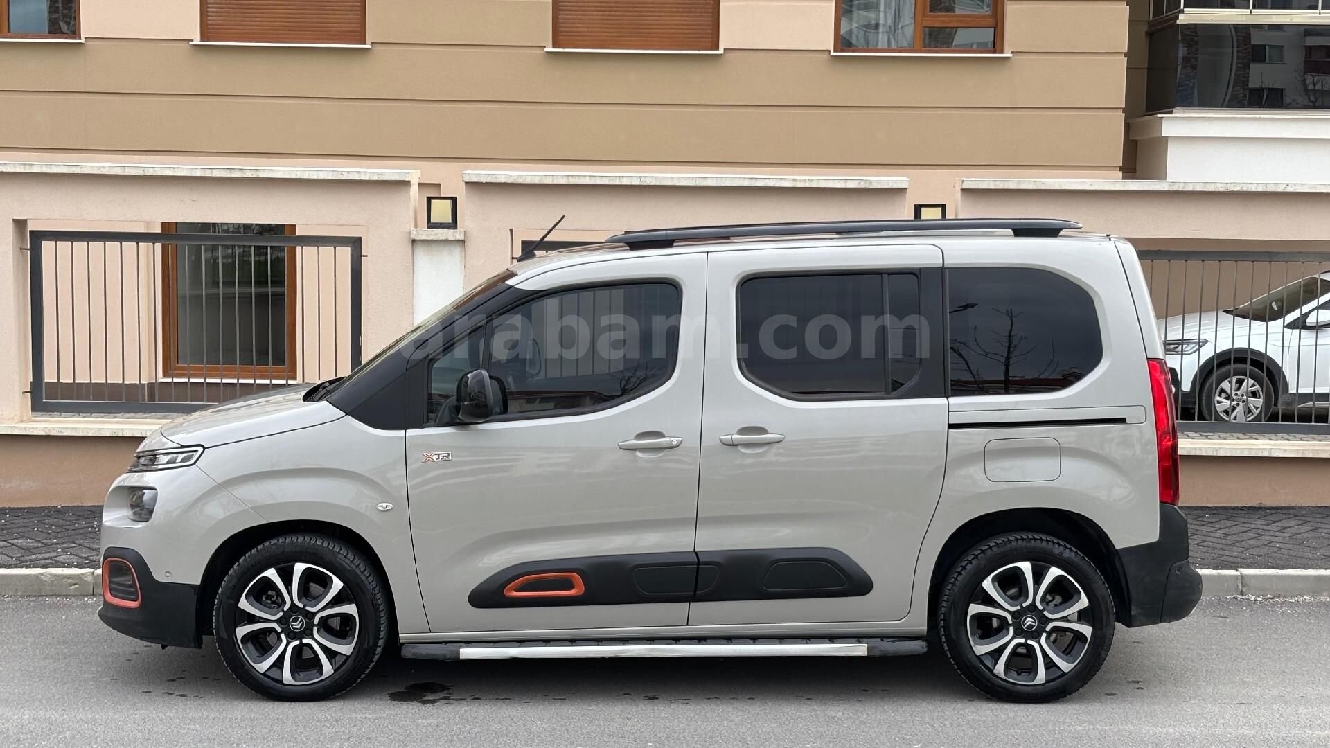 Sahibinden Citroen Berlingo 1.5 BlueHDI Shine 2019 Model Eskişehir 65.000 km Kahverengi 4