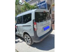 Sahibinden Ford Transit Courier 1.5 EcoBlue Trend 2025 Model 