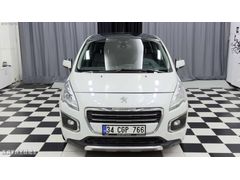 FULL+FULL DİZEL OTOMATİK PEJO 3008 CAM TAVAN KREDİ KARTI 12 AY