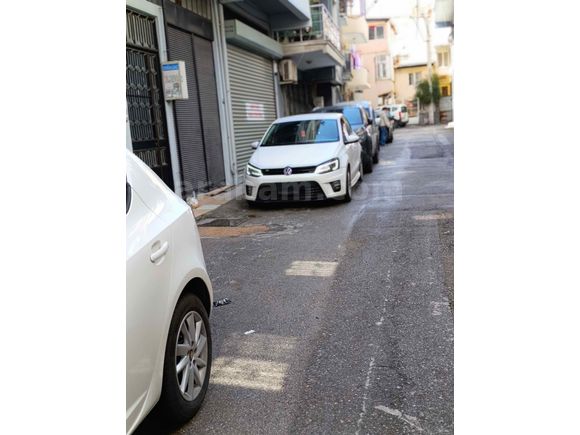 YAPILI YAKIŞIKLI  POLO