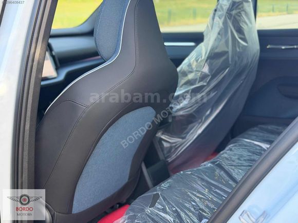 BORDO'DAN 2025 VOLVO EX30