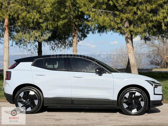 BORDO'DAN 2025 VOLVO EX30
