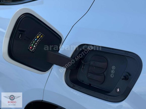 BORDO'DAN 2025 VOLVO EX30