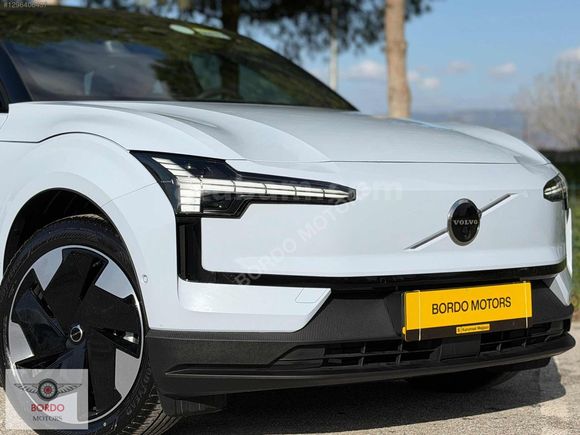BORDO'DAN 2025 VOLVO EX30