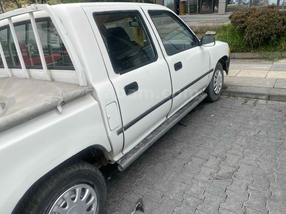 ÇİFT KABİN HİLUX