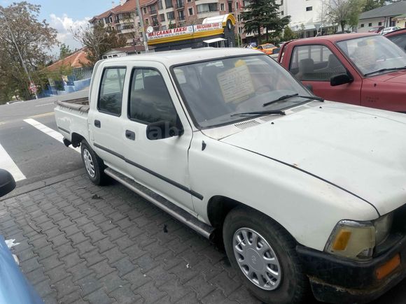 ÇİFT KABİN HİLUX