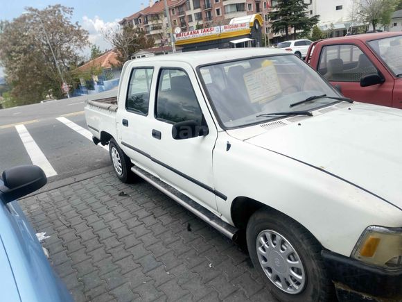 ÇİFT KABİN HİLUX
