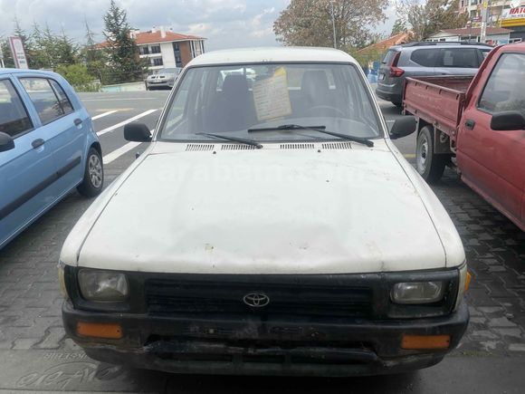 ÇİFT KABİN HİLUX
