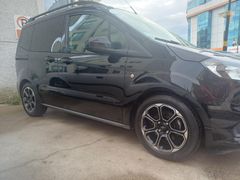 Sahibinden Ford Tourneo Courier 1.5 TDCi Journey Titanium Plus 2022 Model