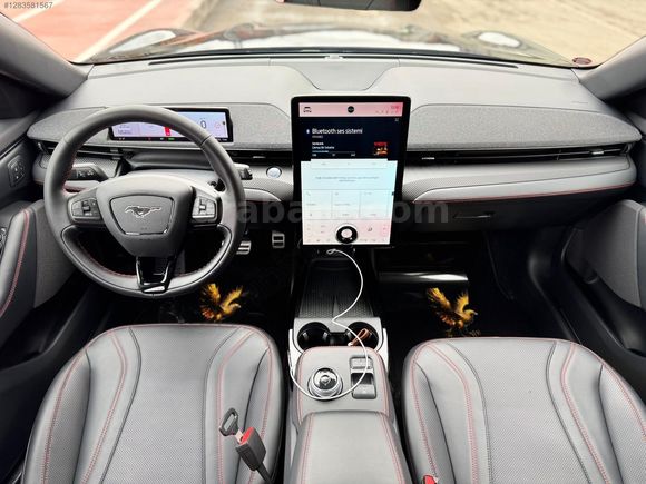 SEÇ MOTORS FARKIYLA 2022 FORD MUSTANG MACH - E 4*4 / UZUN MENZIL
