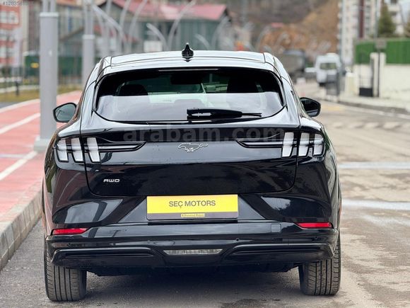 SEÇ MOTORS FARKIYLA 2022 FORD MUSTANG MACH - E 4*4 / UZUN MENZIL