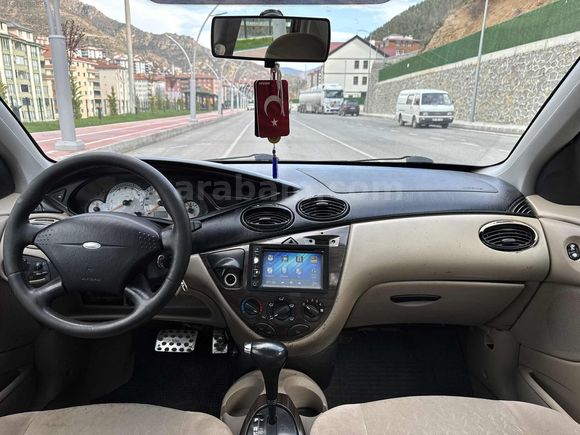 SEÇ MOTORS FORD FOCUS 2001 MD 1.6 COMFORT