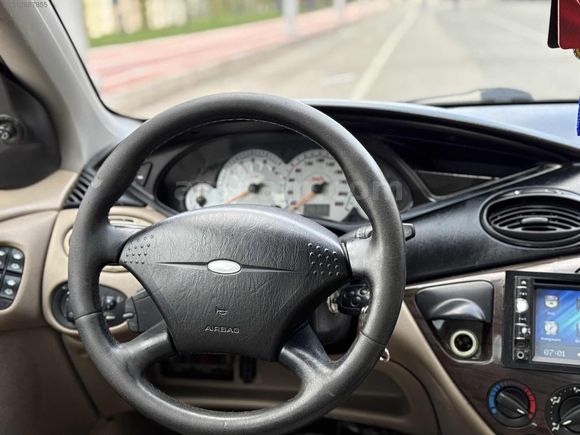 SEÇ MOTORS FORD FOCUS 2001 MD 1.6 COMFORT