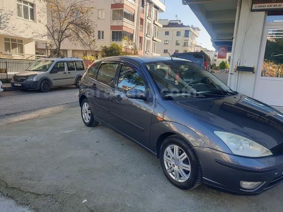 Sahibinden Ford Focus 1.6 Ghia 2004 Model