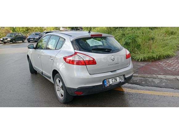 Sahibinden Renault Megane 1.5 dCi Expression 2011 Model