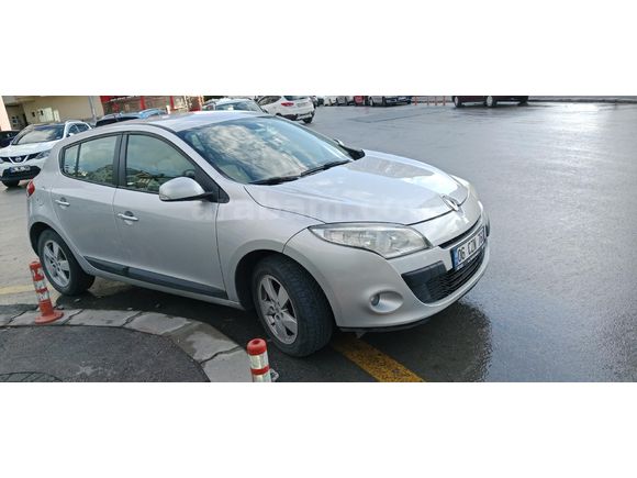 Sahibinden Renault Megane 1.5 dCi Expression 2011 Model
