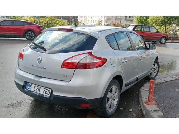 Sahibinden Renault Megane 1.5 dCi Expression 2011 Model