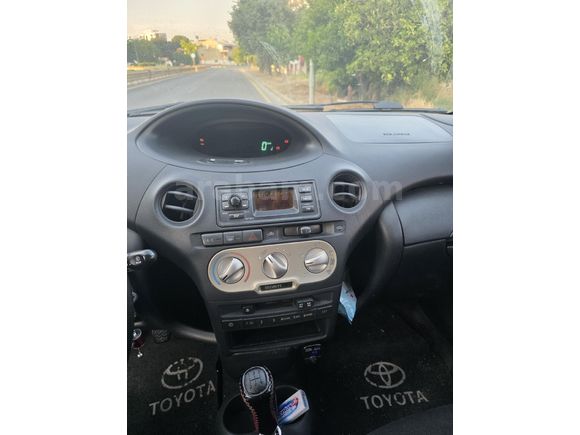 Sahibinden Toyota Yaris 1.3 Sol 2004 Model