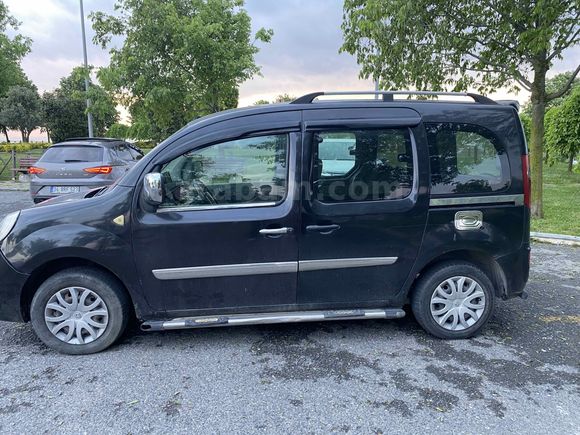 Sahibinden Renault Kangoo Multix 1.5 dCi Authentique 2011 Model 