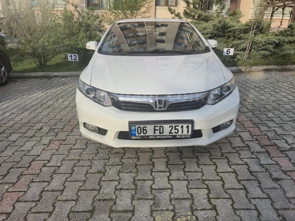 Sahibinden Honda Civic 1.6i VTEC Eco Premium 2013 Model 