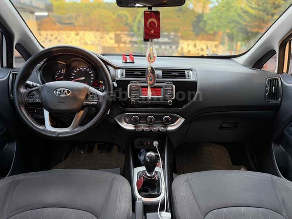 Sahibinden Kia Rio 1.4 CRDi Comfort 2015 Model 