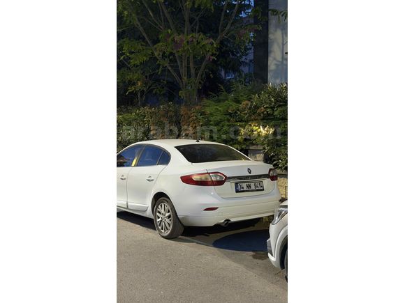 Sahibinden Renault Fluence 1.5 dCi Touch 2015 Model   259km detay için arayın şanzımanda hata var bugüne özel bu fiyat 