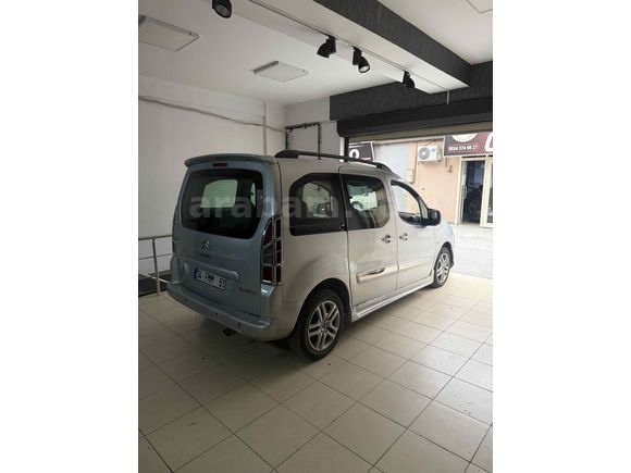 Citroen Berlingo 1.6 HDi Selection 2012 Model 
 