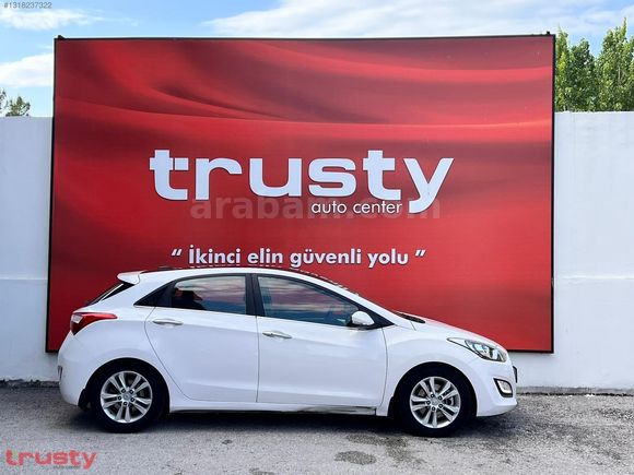 TRUSTY ONATÇA'DAN HYUNDAİ İ30