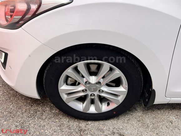 TRUSTY ONATÇA'DAN HYUNDAİ İ30
