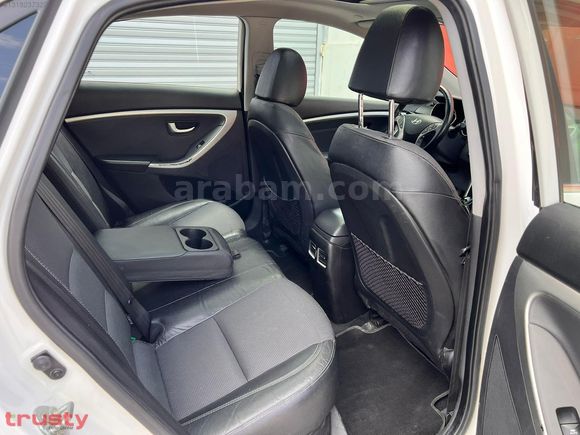 TRUSTY ONATÇA'DAN HYUNDAİ İ30