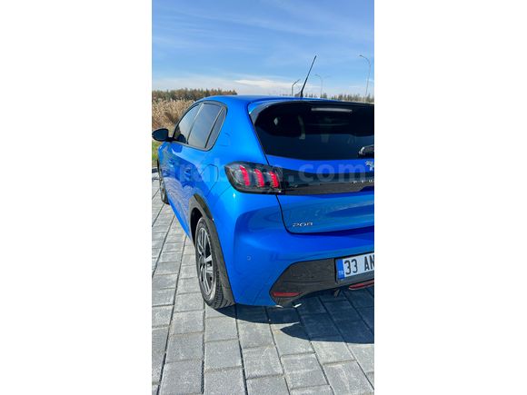 SAHİBİNDEN ACİL SATILIK 2023 PEUGEOT 208 ALLURE SELECTİON