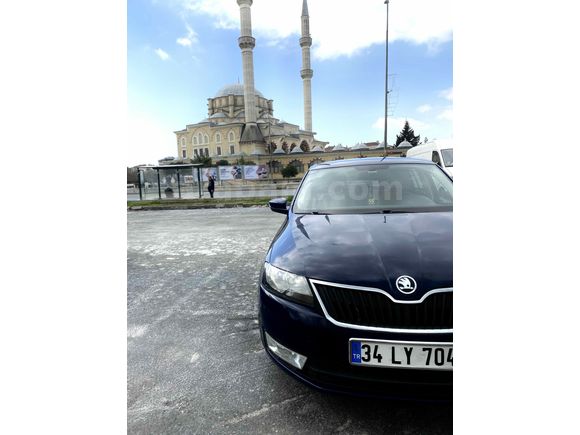 Sahibinden Skoda Rapid 1.2 TSI Spaceback Style 2015 Model İstanbul 156.000 km Mavi