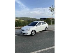 Sahibinden Hyundai Accent Era 1.5 CRDi Mode 2011 Model  180000 km Beyaz