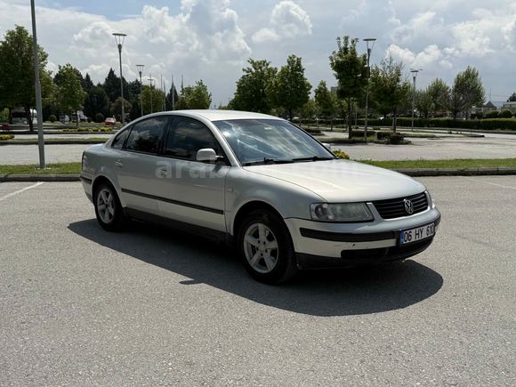 DEĞİŞENSİZ / OTOMATİK / 2000 / PASSAT / FULL BAKIMLI