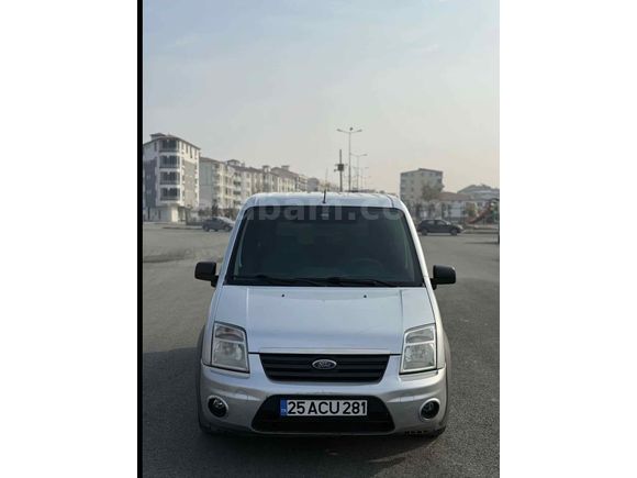 Sahibinden DÜŞÜK KM 
HATASIZ BOYASIZ UYGUN RAKAMLI Ford Connect 1.8 
