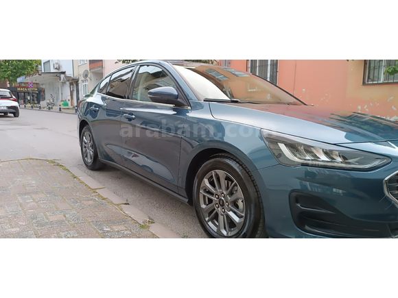 Sahibinden Ford Focus 1.5 EcoBlue Titanium Stil  kıs paket li 2025 Model
