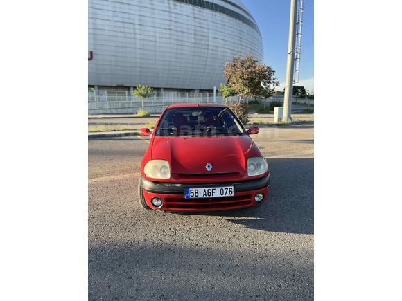 Sahibinden Renault Clio 1.4 RXT 2001 Model 