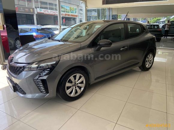 2023 RENAULT CLİO 1.0 TCE EGUİLİBRE OTOMATİK TESLA EKRAN 60BİNDE