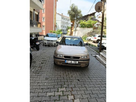 Sahibinden Opel Astra 1.6 1997 Model