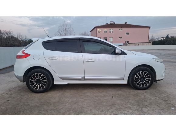 DEĞİŞENSİZ BOYASIZ TRİGER YENİ MEGANE 3