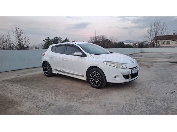 DEĞİŞENSİZ BOYASIZ TRİGER YENİ MEGANE 3