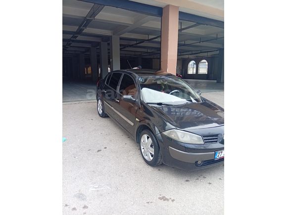 Sahibinden Renault Megane 1.5 dCi Dynamique 2006 Model  365.000 km Siyah