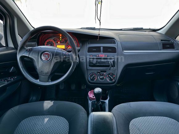 Sahibinden Fiat Linea 1.3 Multijet Pop 2015 Model  260.000 km Beyaz