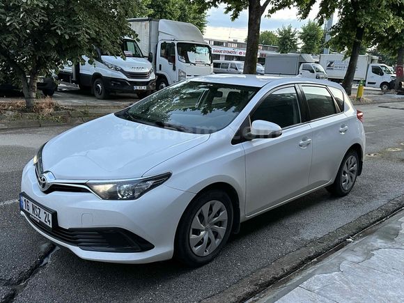 -BOYASIZ- Toyota Auris 1.33 Life 2015 Model Bursa