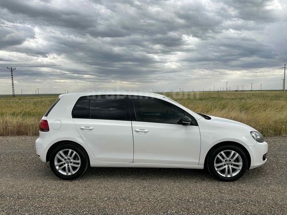 Golf 1.6 TDi Highlene hatasız değişensiz  bakımlı